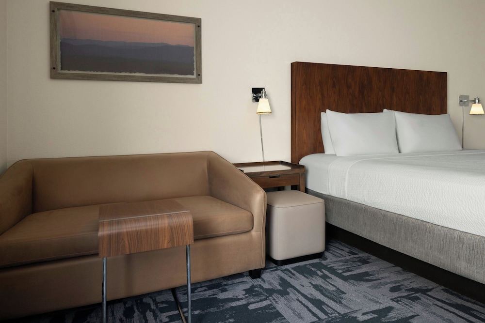 Fairfield Inn & Suites by Marriott Chattanooga - photo 4