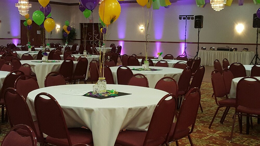 Best Western Plus Wausau Tower Inn - photo 43