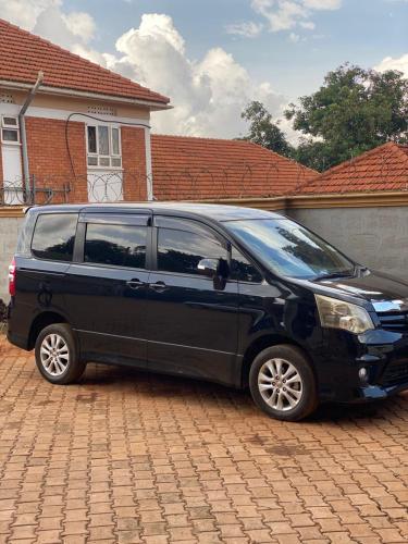 Car Hires Kampala in Unknown City, Republic of Uganda