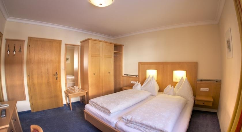Appartements Tli — 4-Star Luxury Hotel in Lech, Austria