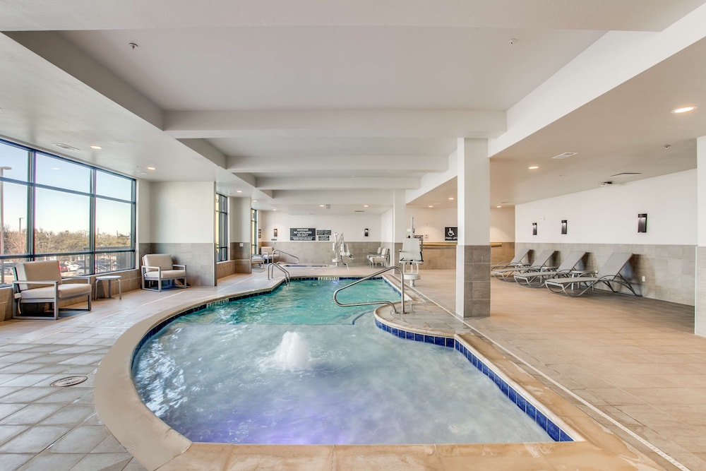 Hilton Garden Inn North Dallas Central Expy - photo 23