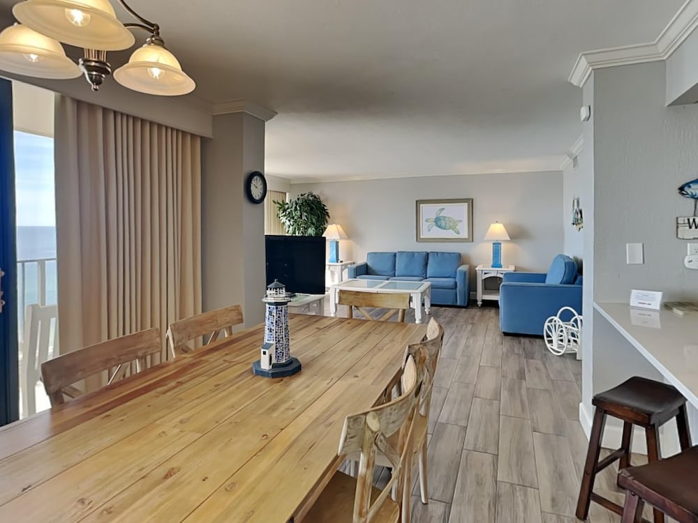Edgewater Tower II by Resort Collection - photo 11