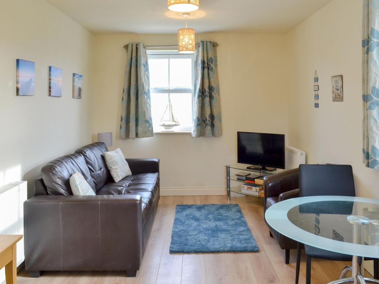 The Parade Apartment — 4-Star Luxury Hotel in Filey, United Kingdom