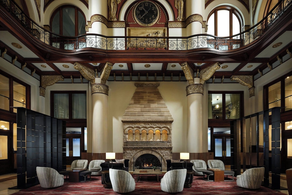 The Union Station Nashville Yards Autograph Collection - photo 5