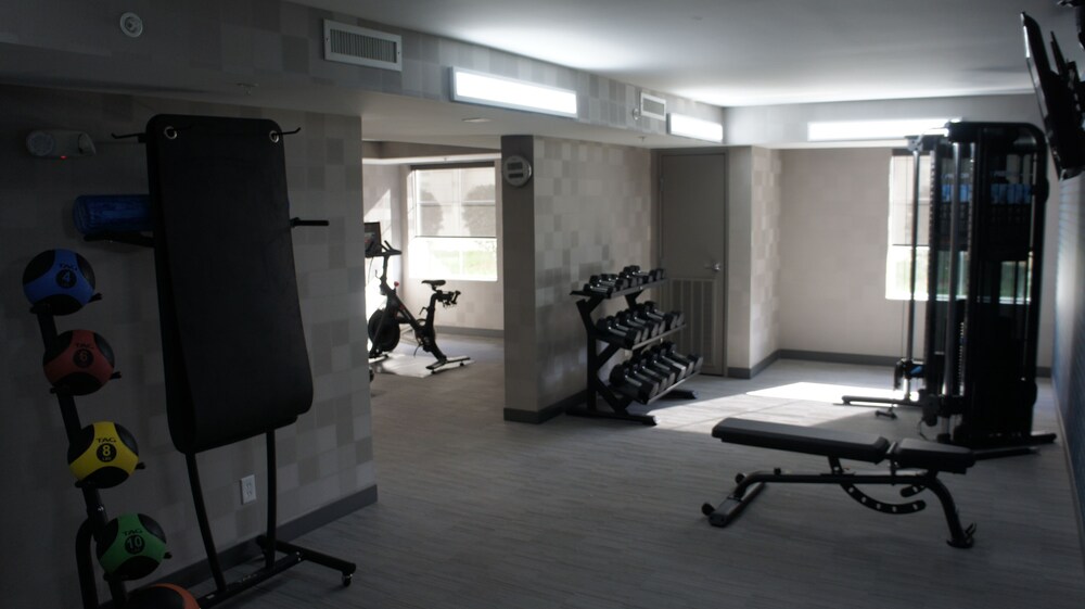 Hawthorn Extended Stay By Wyndham Knoxville - photo 21