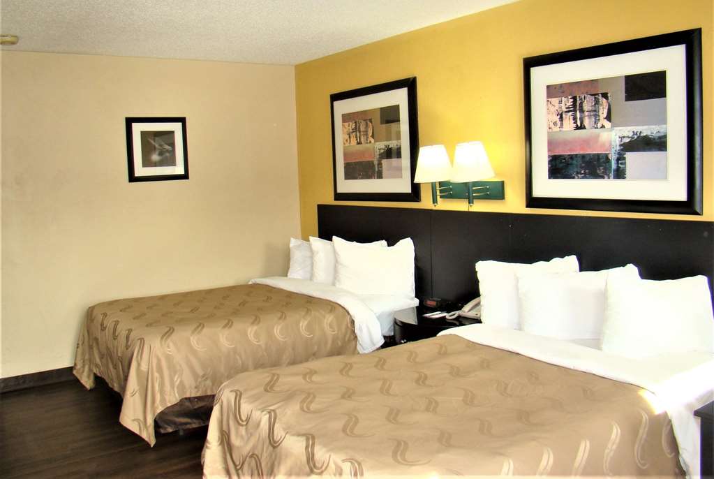Baymont by Wyndham Front Royal Near Shenandoah National Park - photo 10