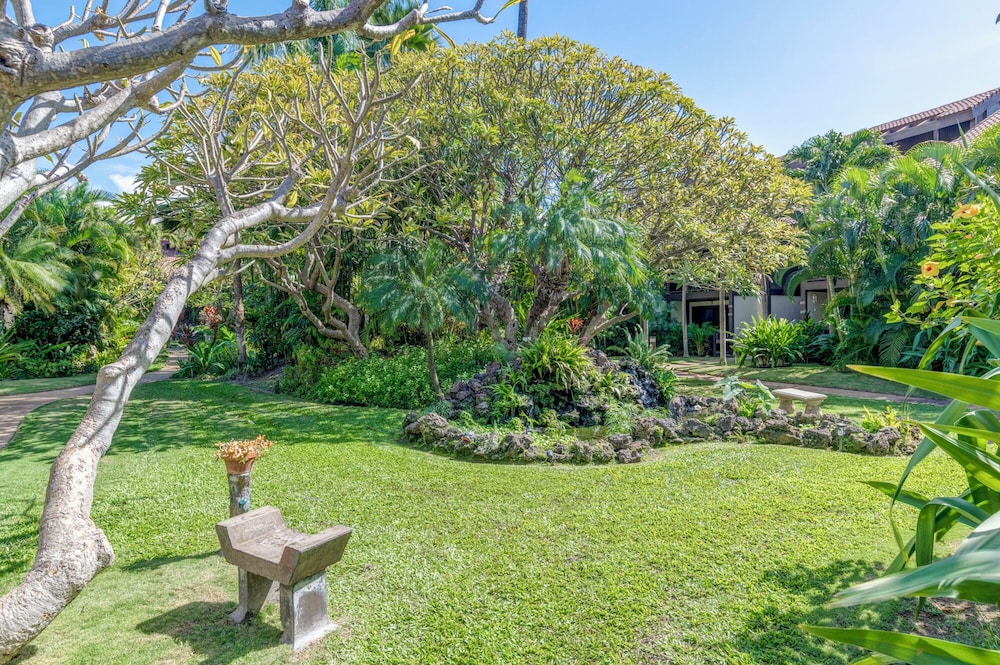 Kihei Resort 202 KRS 202 Family Getaway 2BD w AC Pool Beach - photo 18