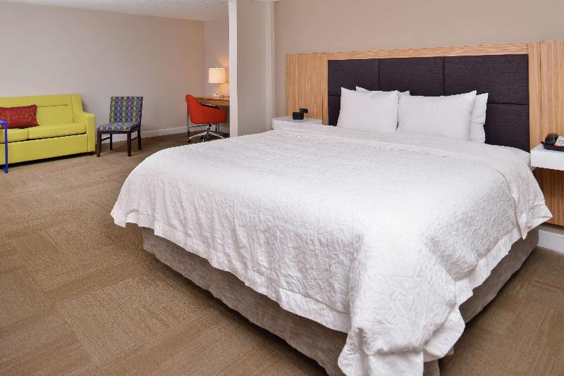 Hampton Inn Greensboro East - photo 14