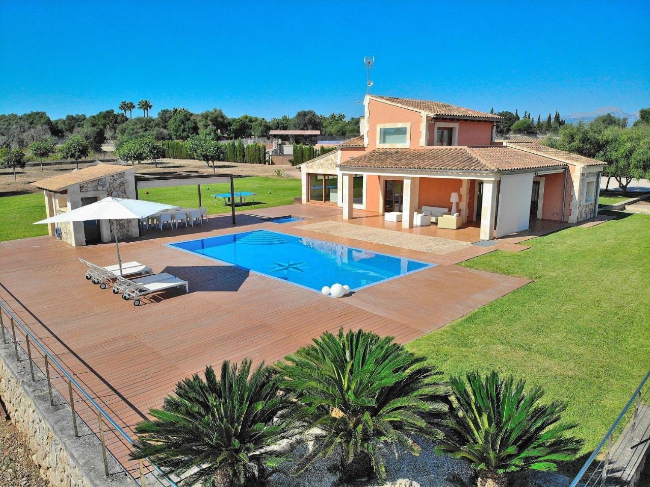 007 Villa Son Morei de les Penyes ETV13143 by Mallorca Charme — 4-Star Luxury Hotel in Muro, Spain