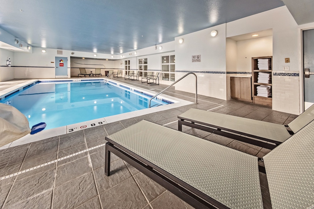 Staybridge Suites Cedar Rapids North by IHG - photo 23