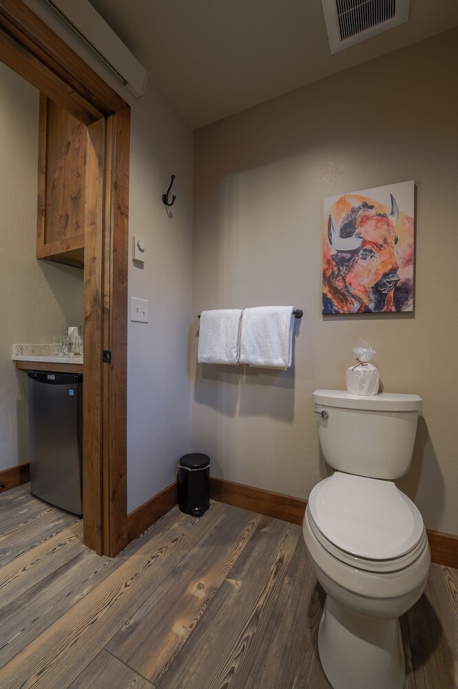 Golden Stone Inn - photo 25
