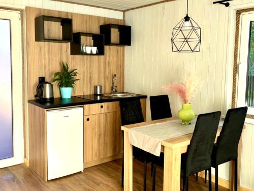 Resort EDEN domki pokoje apartamenty sauna jacuzzi in Jastrzebia Gora, Poland