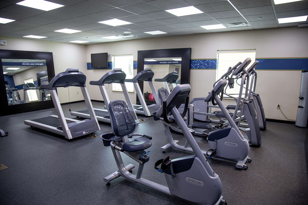 Hampton Inn & Suites Sharon - photo 75