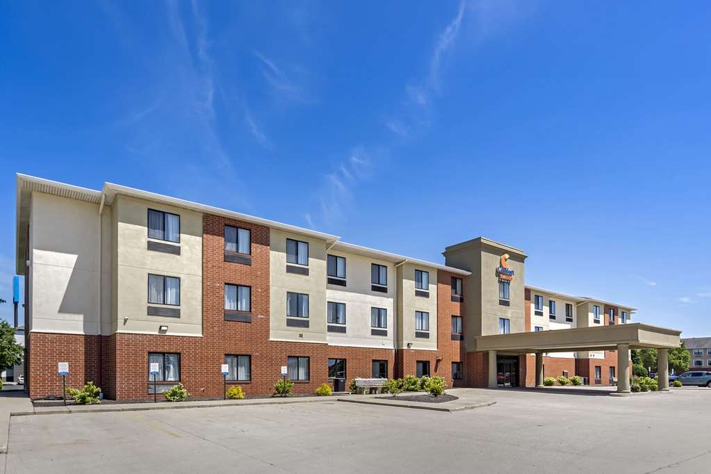 Comfort Suites Merrillville Near Us 30 — Merrillville