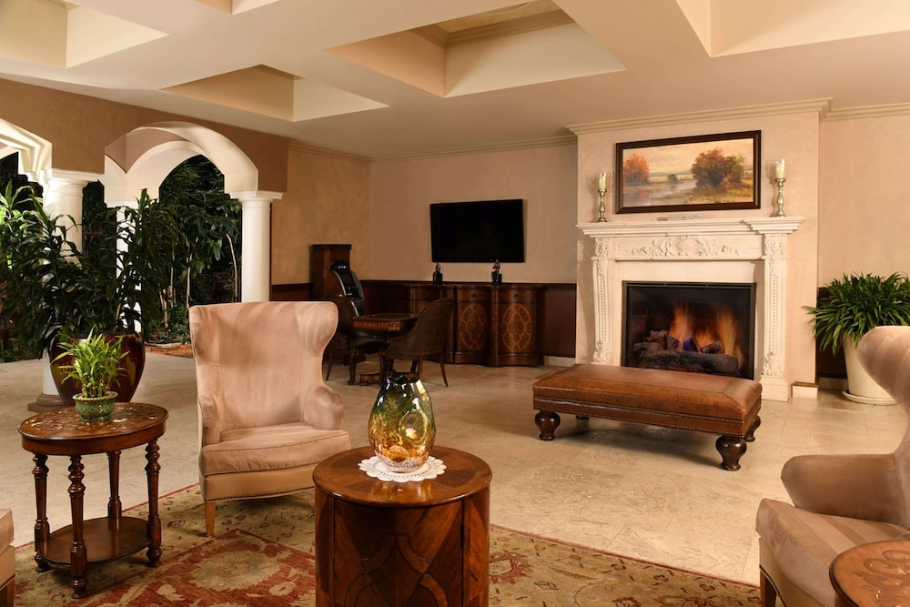Woolley s Classic Suites - photo 3