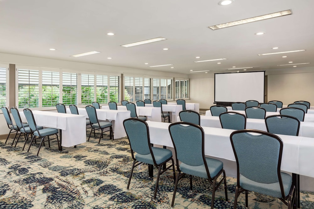 Hilton Garden Inn Monterey - photo 66