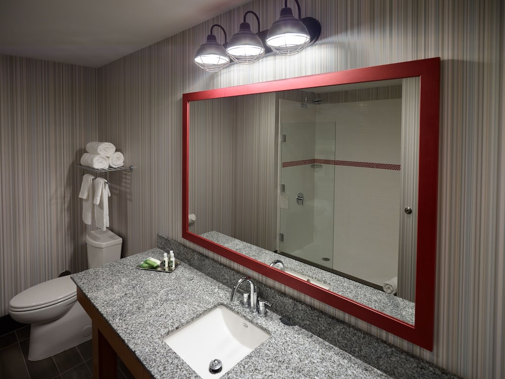 Eddy's Resort - photo 18