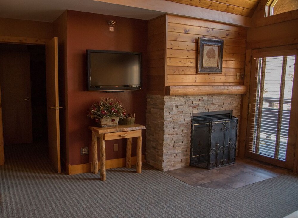 Spearfish Canyon Lodge - photo 6