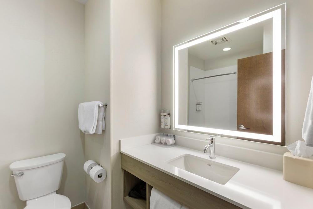 Holiday Inn Express Hotel & Suites Belgrade by IHG - photo 22