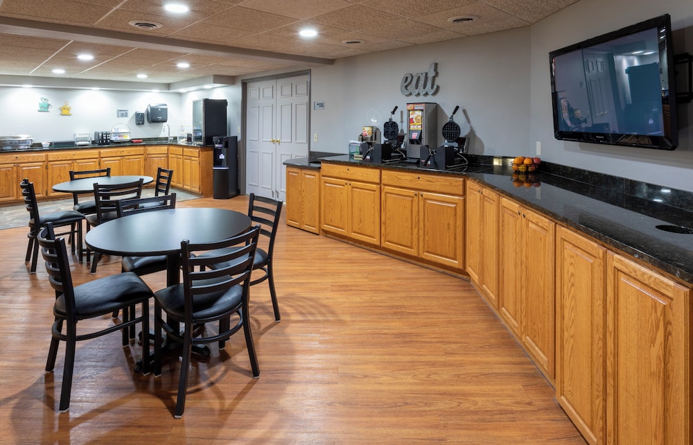 Paynesville Inn And Suites - photo 29