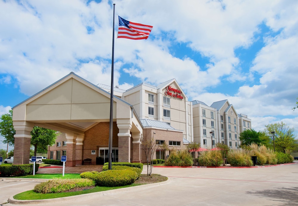 Hampton Inn & Suites N. Ft. Worth Alliance Airport - featured photo