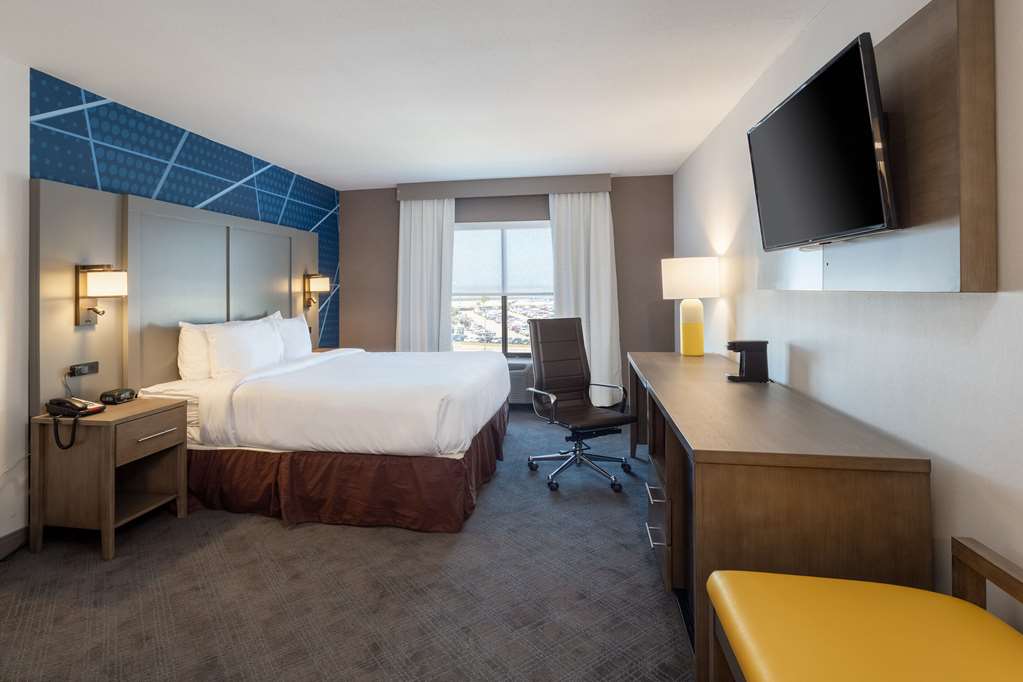 Comfort Inn & Suites Buffalo Airport - photo 9