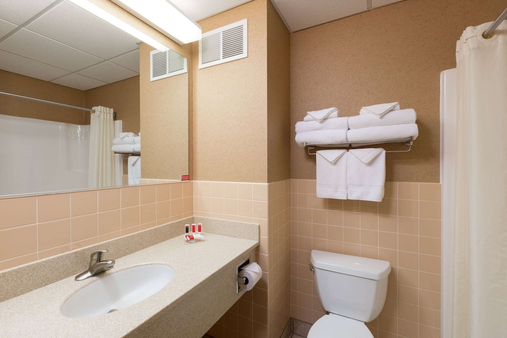 Travelodge Inn & Suites by Wyndham Deadwood - photo 53