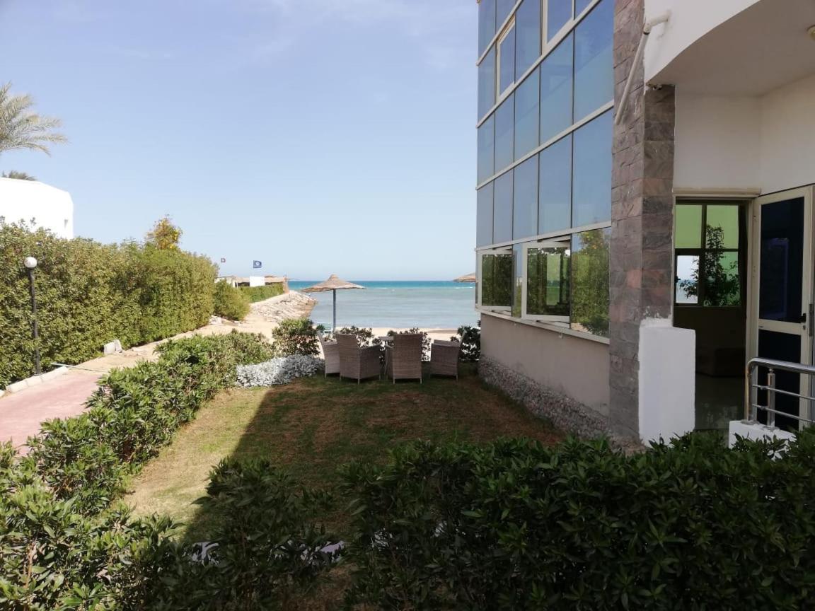 Compound cecelia - carbon neutral hotel in Hurghada