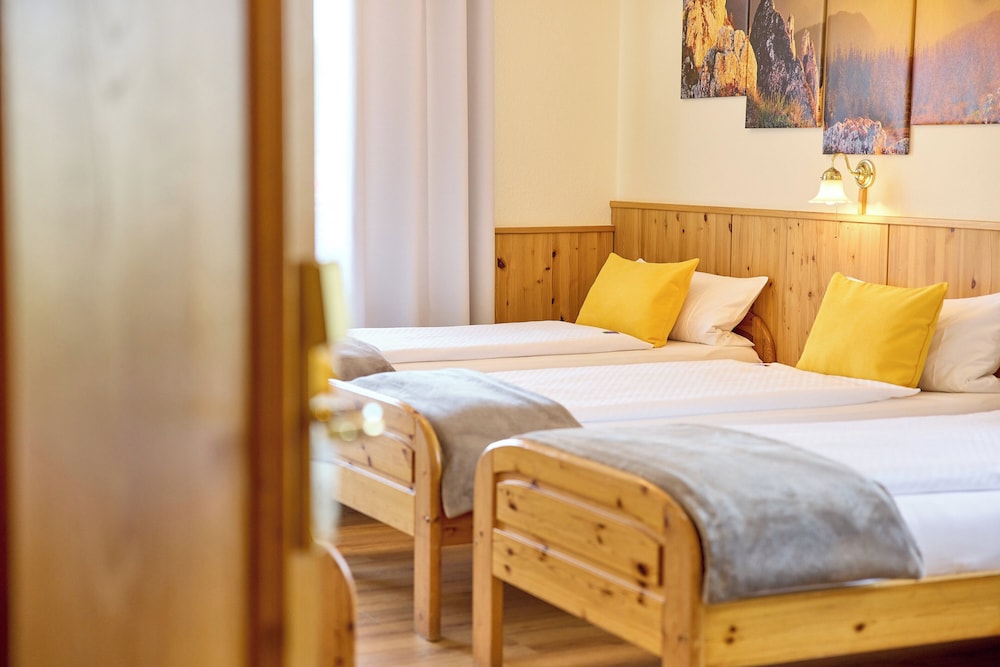 Airport Hotel Fortuna in Sohren, Germany