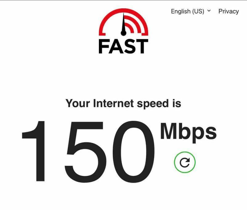 Jk Delofts 03 6Pax 150Mbps 2Bedr 2Bathr 1Carpark — 4-Star Luxury Hotel in Kuching, Malaysia