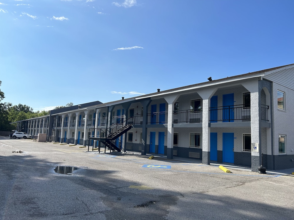 Blue Star Inn - photo 29