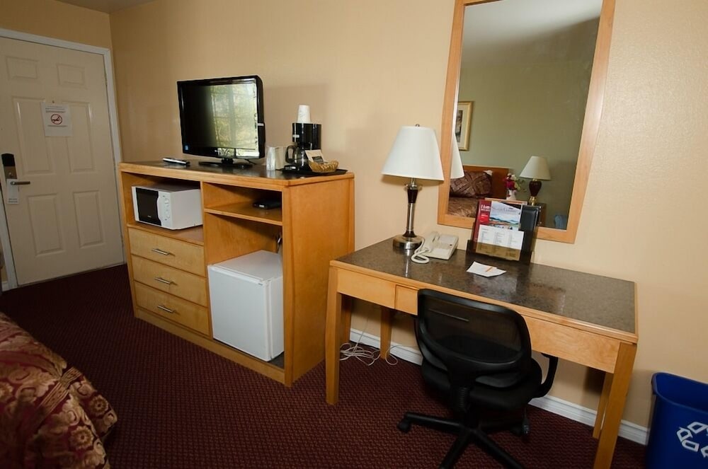 Tulip Inn - photo 31