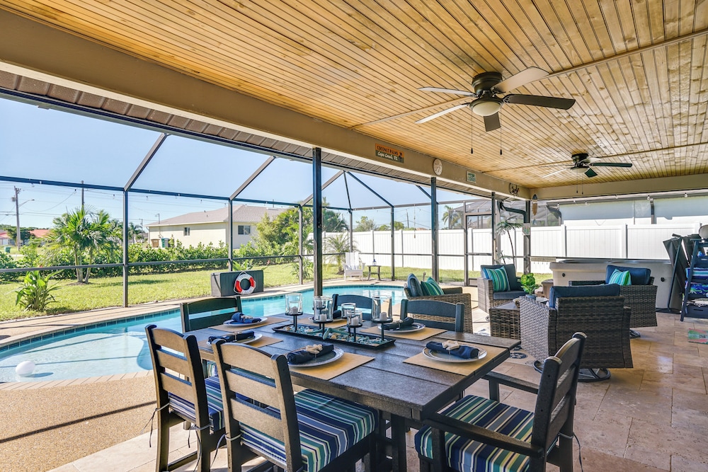 Hot Tub and Pool Coconut Palms in Cape Coral — 4-Star Luxury Hotel in Cape Coral, United States