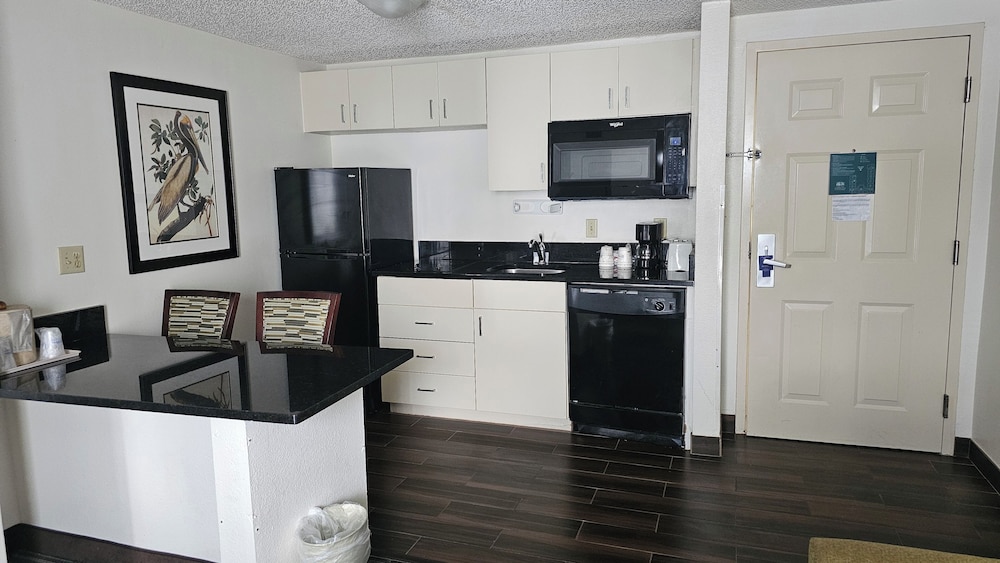 Montreal Suites Orlando By Ihg - photo 12