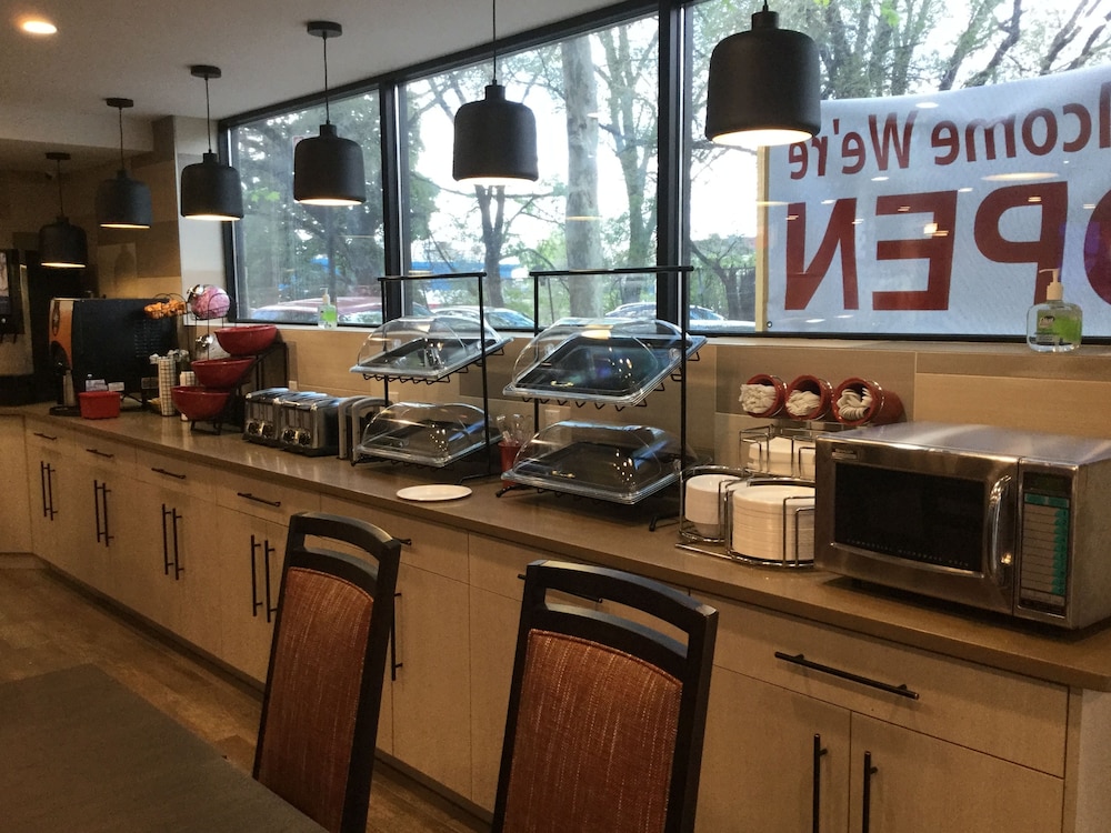 Ramada by Wyndham Bronx Terminal - photo 22