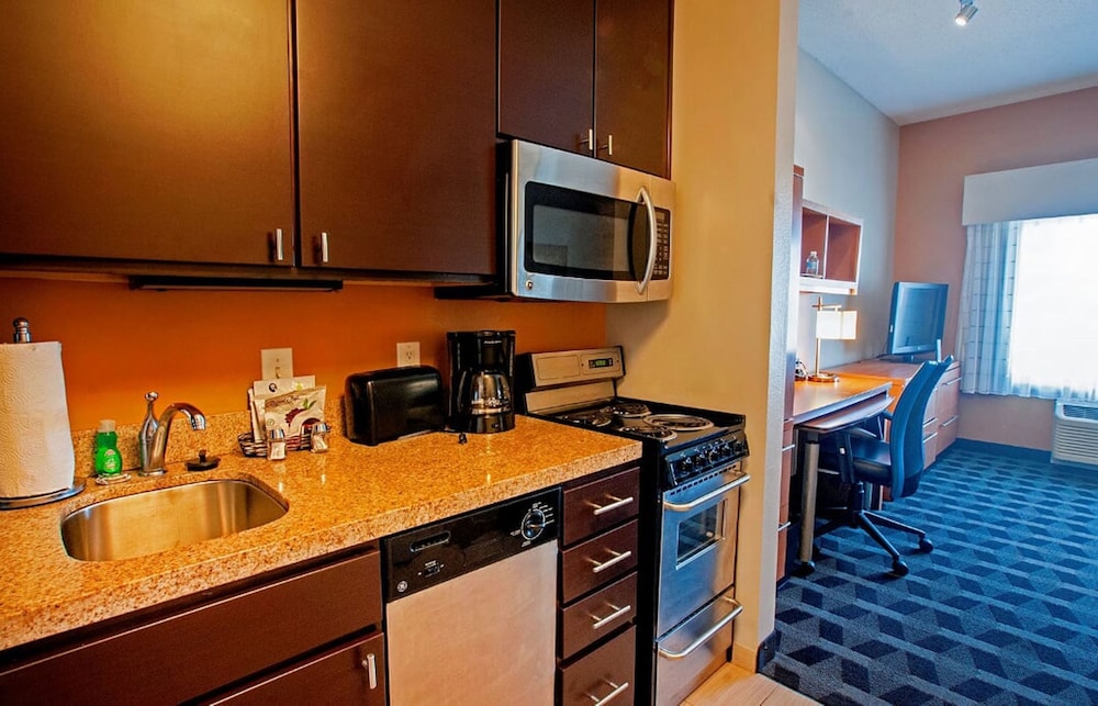 TownePlace Suites by Marriott Baton Rouge Gonzales - photo 17