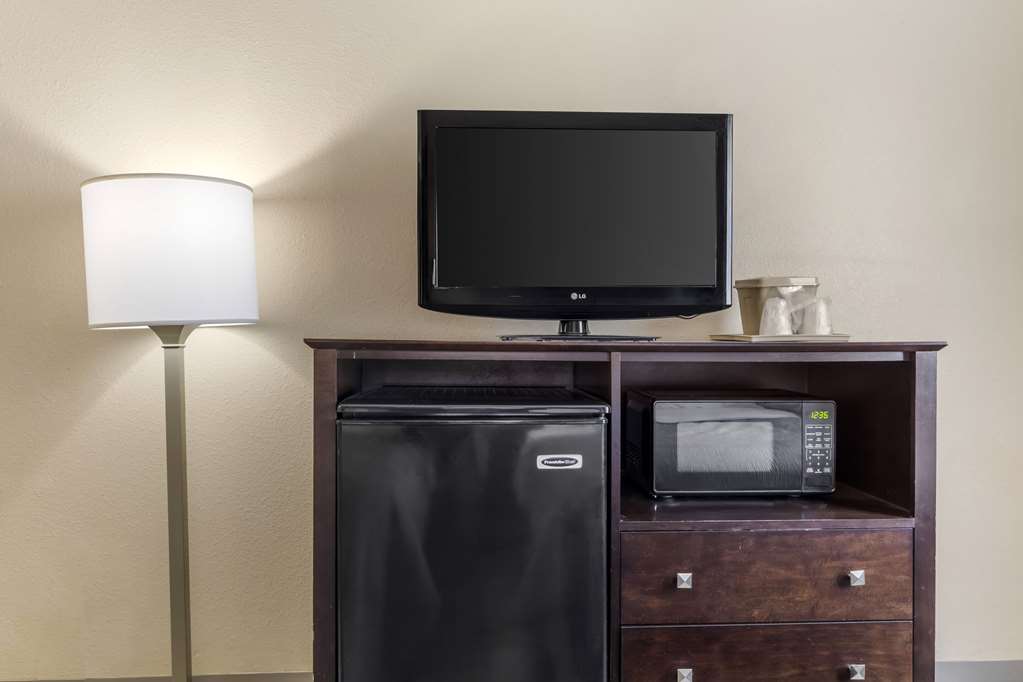 Quality Inn & Suites Wichita Falls I 44 - photo 37