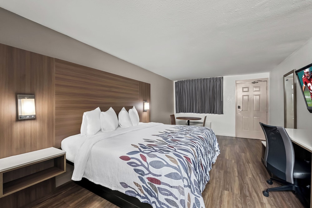Red Roof Inn Sanford - photo 17