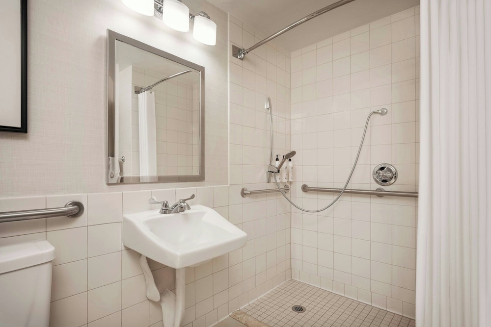 Delta Hotels by Marriott Phoenix Mesa - photo 15
