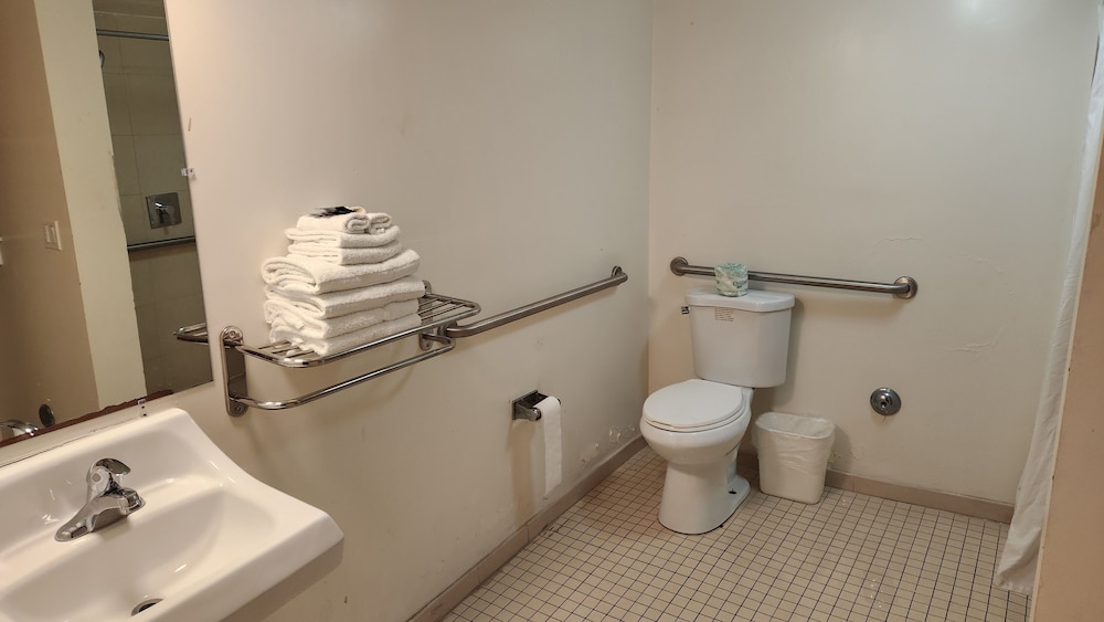 Royal Century Hotel - photo 17