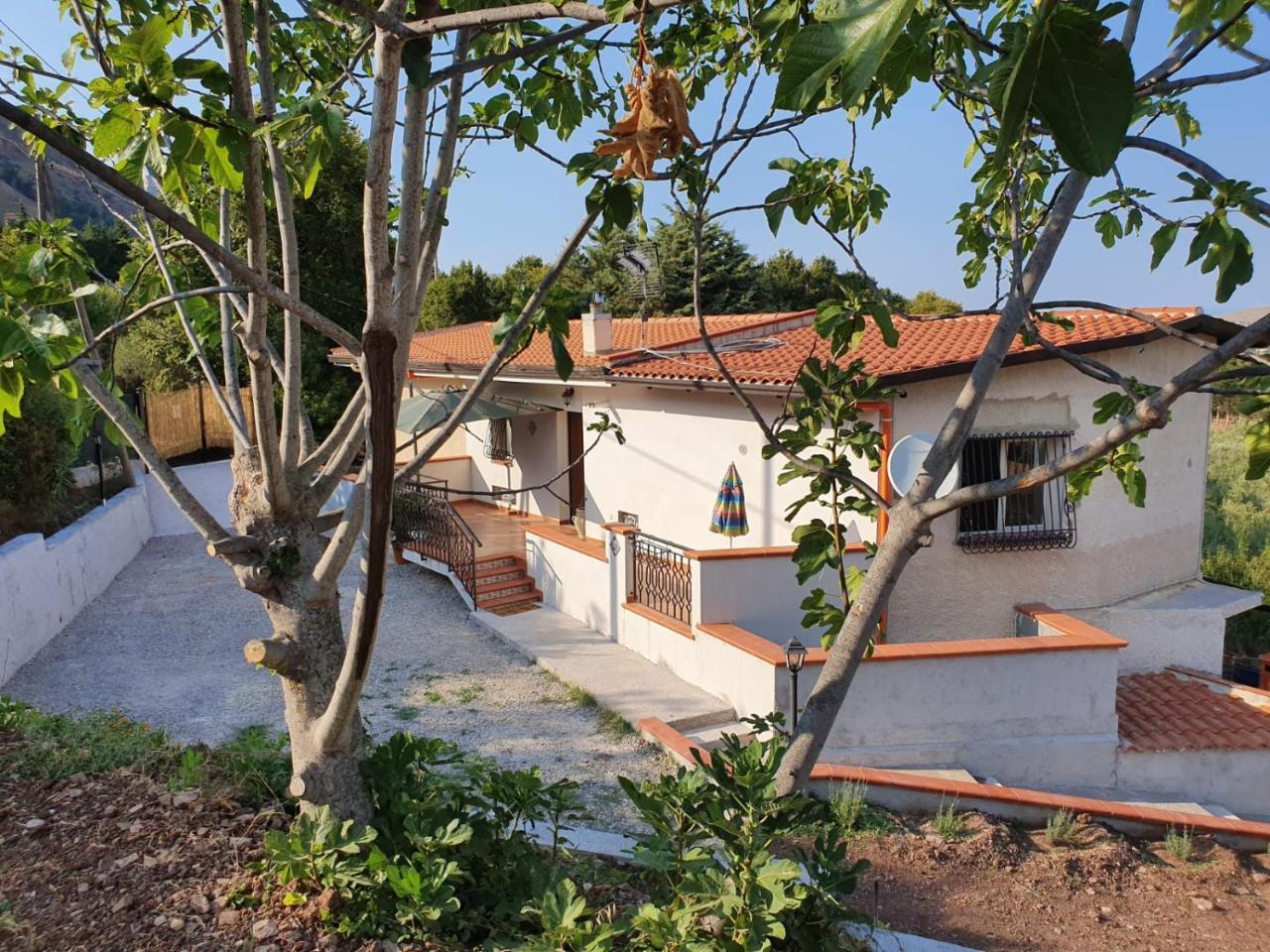 L'opuntia Sul Lago — hotel in Caccamo