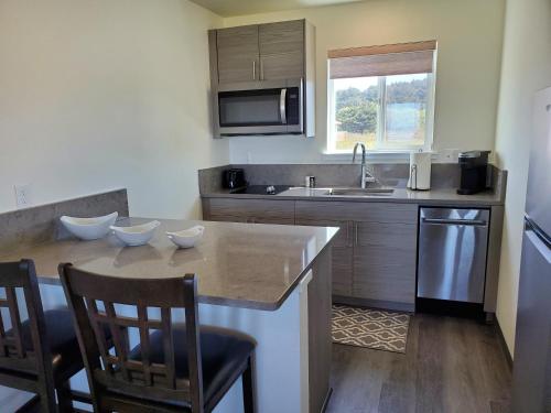 Moonstone Beach Motel - photo 85