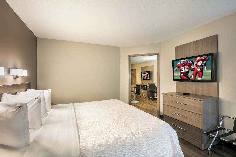 Red Roof Inn PLUS Boston Logan — hotel in Saugus