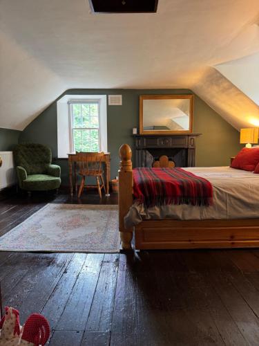 East Cottage at Powis House Estate — 4-Star Luxury Hotel in Stirling, United Kingdom