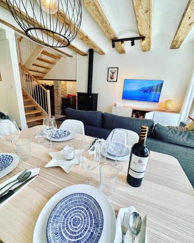 Laura's Haus with Parking — 4-Star Luxury Hotel in Tudela, Spain
