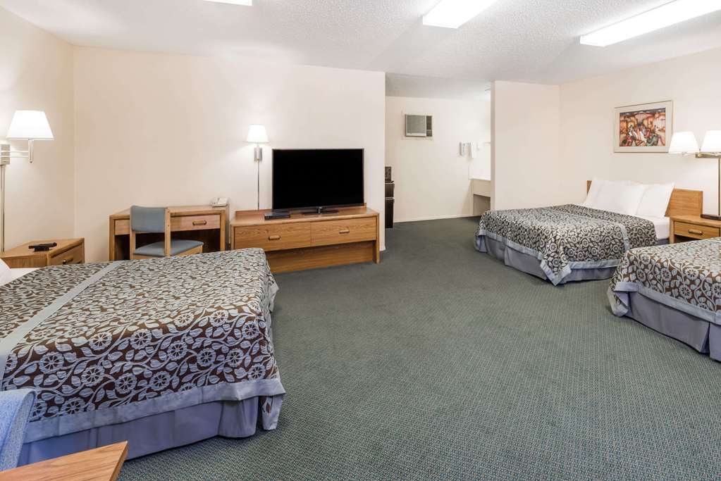 Days Inn by Wyndham Socorro - photo 8