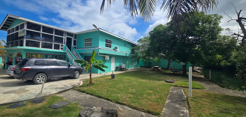 Bamboleo Inn Belize in Belize City, Belize