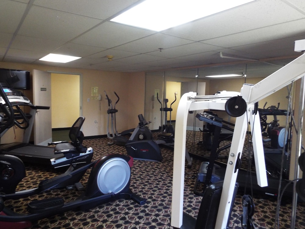 Quality Inn Forsyth near GA Public Safety Training Center - photo 18
