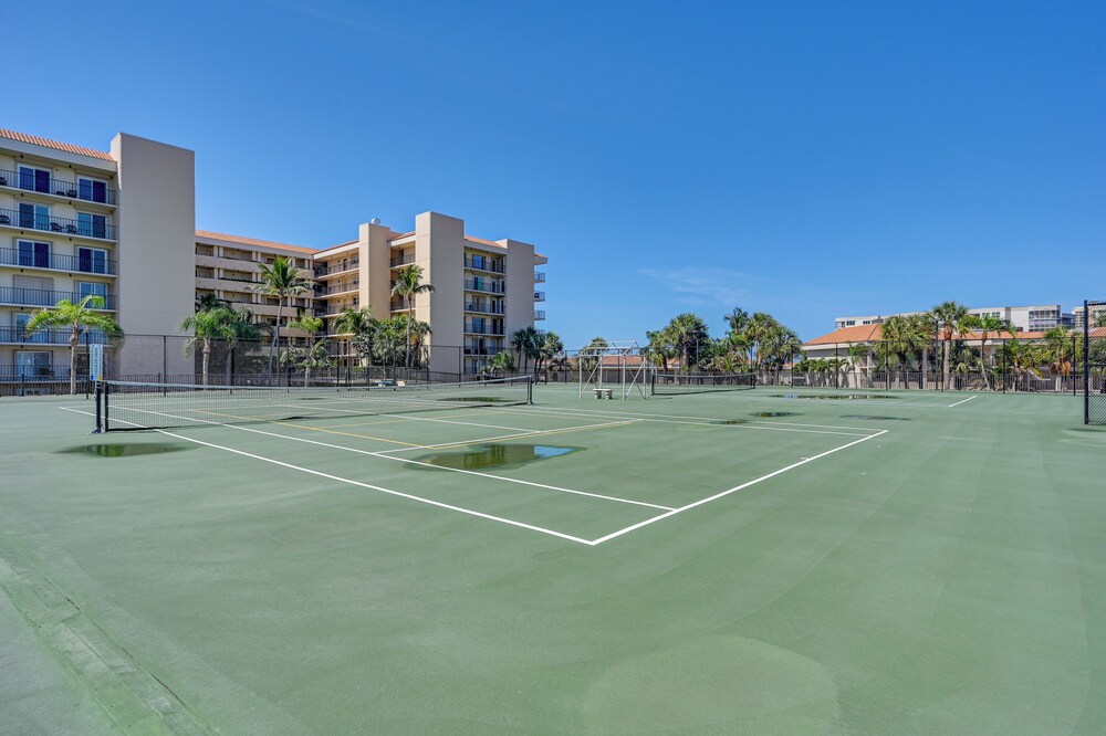 Marco Island Condo w Ocean Views Resort Perks - photo 21