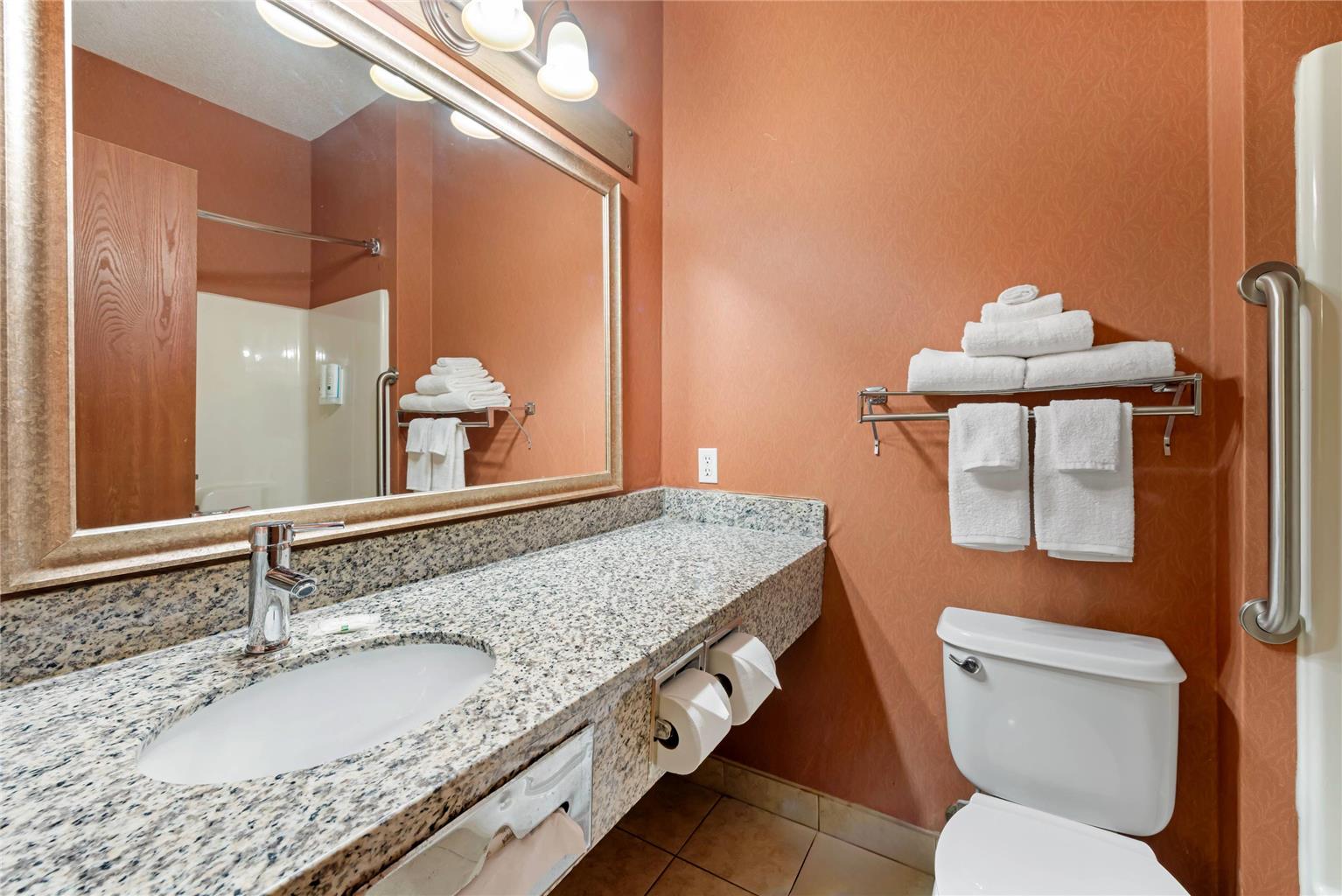 Quality Inn Bemidji - photo 17